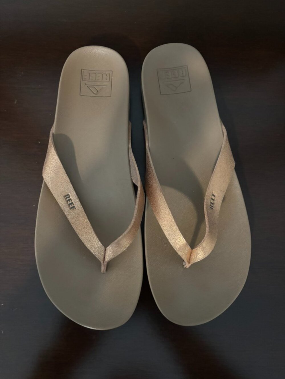 Reef gold women's flip flops size 9